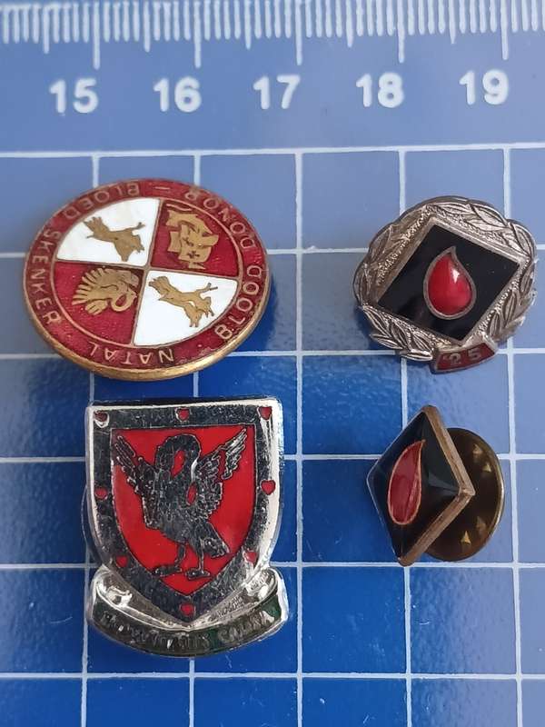 Blood Donor + Silver 25 Badge - Lot