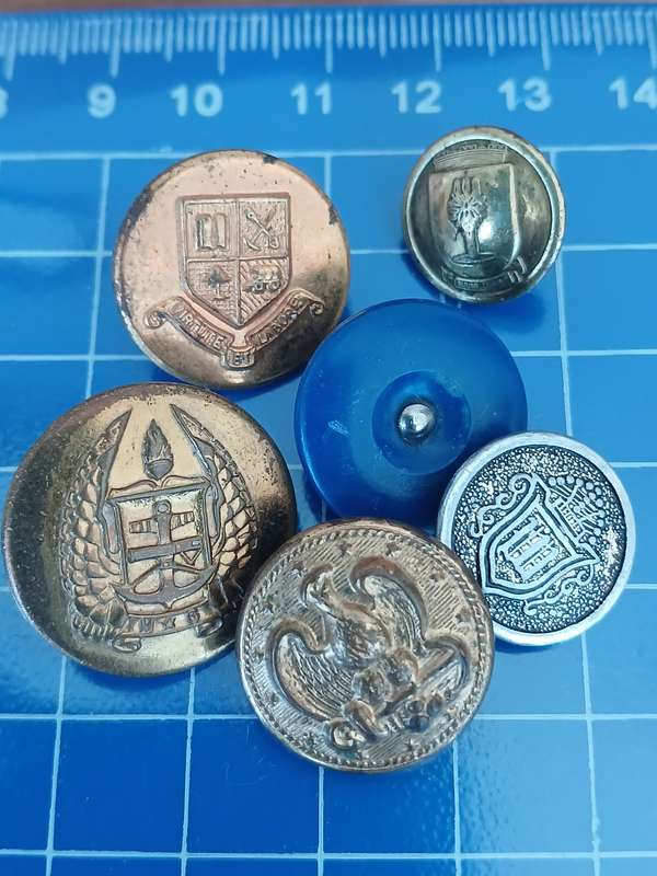 Military Button - Mix Lot