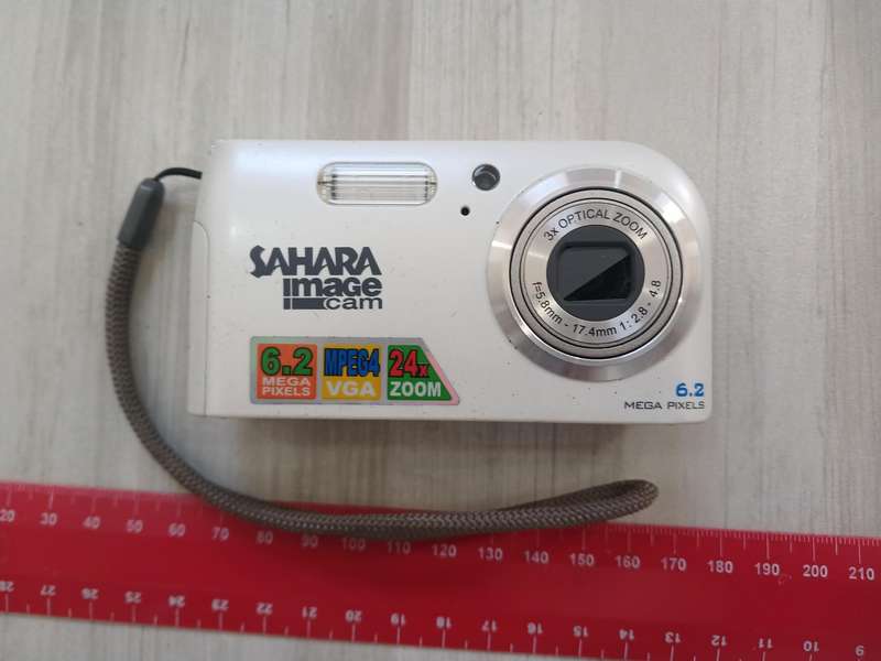 Camera Sahara 6.2 Mega Pics - 24 x Zoom - 3 x Optical Zoom