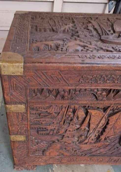 Outstanding Carved Camphor Wood Blanket Box/kist