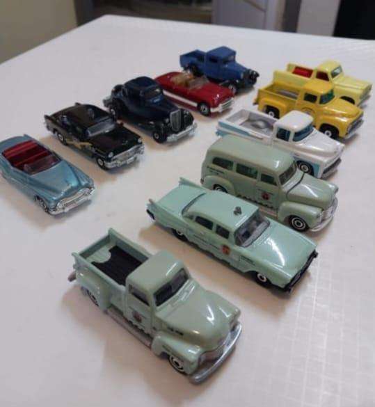 Matchbox cars x 19