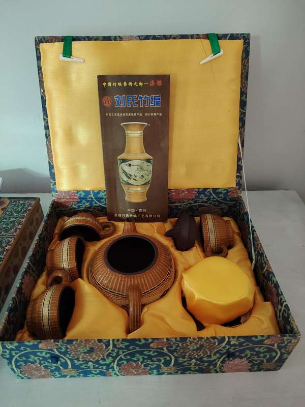 Stunning vintage Chinese tea set boxed