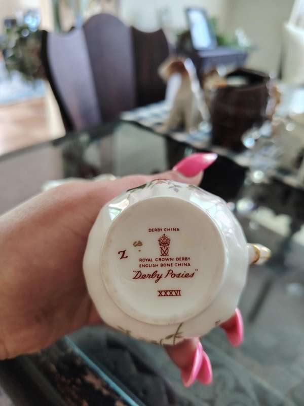 Royal crown Derby miniature creamers