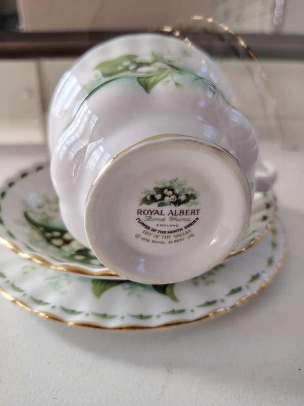 Royal Albert Lily of the valley May flower of the month trio