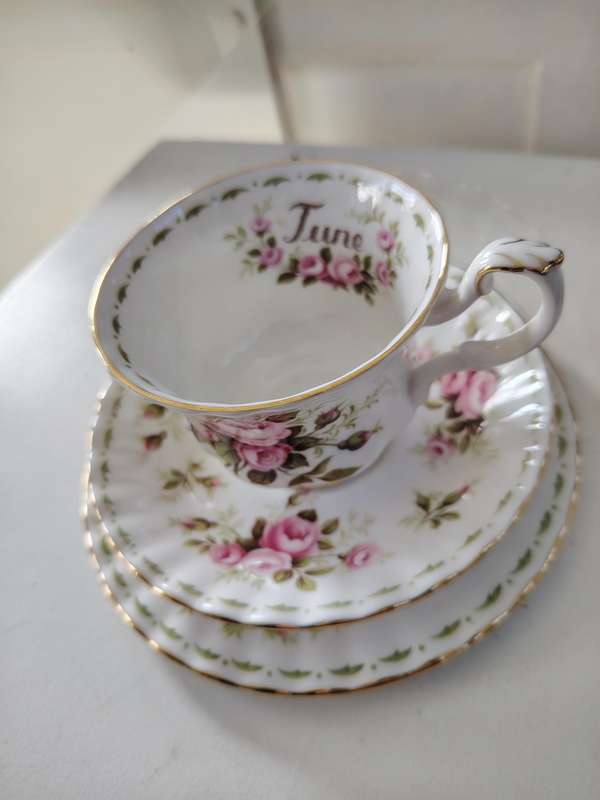 Royal Albert Roses June flower of the month trio