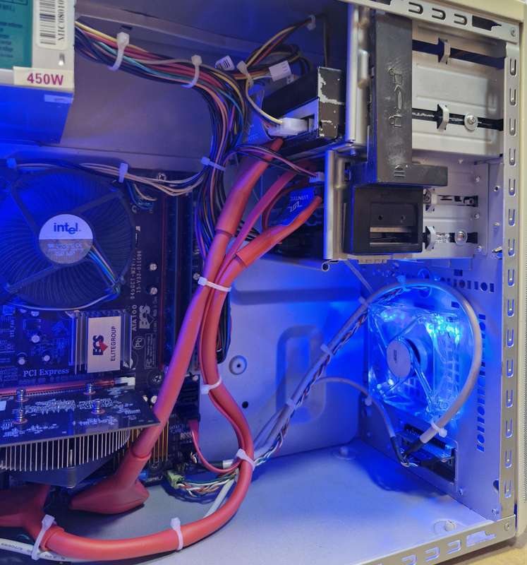 Windows 10 Desktop PC, GT 440 1Gb GPU, Core2 Duo CPU, 4Gb RAM, 120Gb SSD, DVD