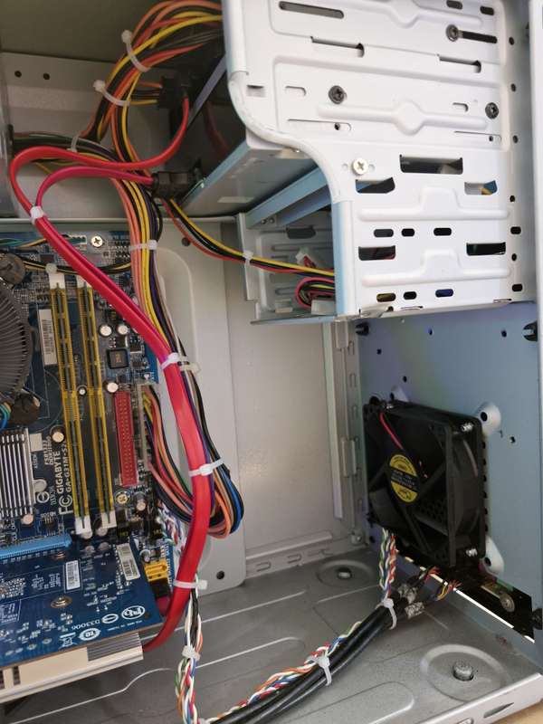 Windows 10 Desktop PC, GT220 1Gb GPU, Core2 Duo E7500 CPU, 4Gb RAM, 128Gb SSD, DVD