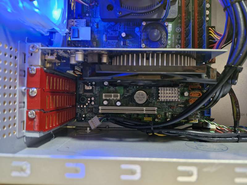 Windows 10 Desktop PC, GT 730 2Gb GPU, Core2 Quad CPU, 4Gb RAM, 240Gb SSD, DVD