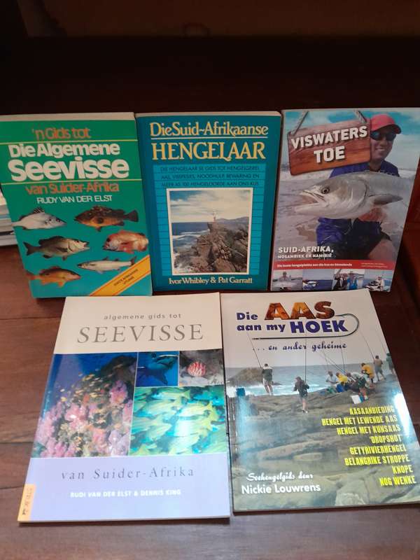 Visvang boeke - stel van 13
