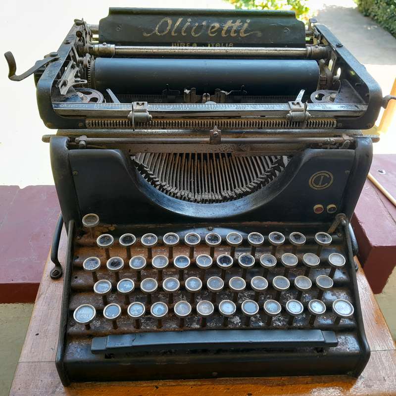 Antique Olivetti M1 Typewriter