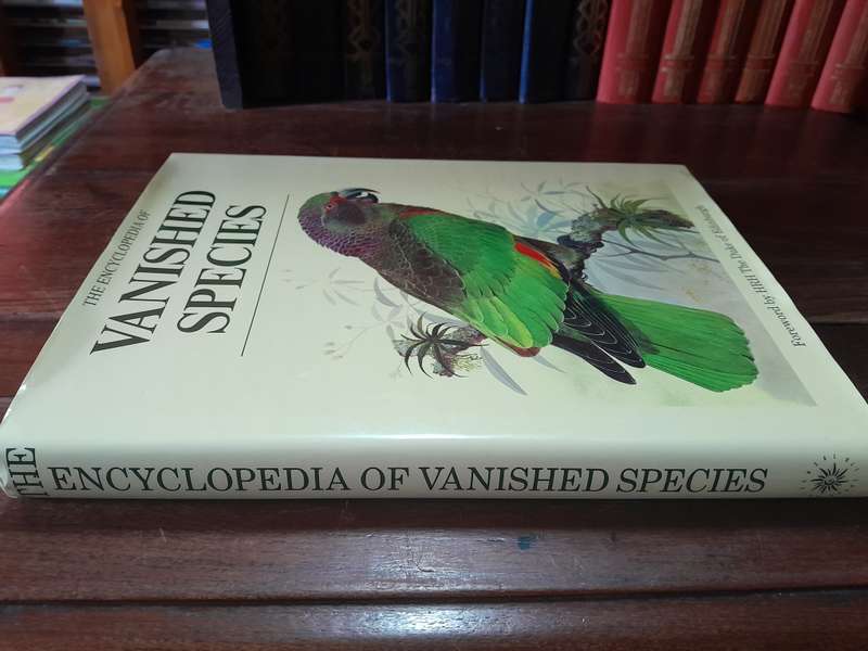 The encyclopedia of Vanished Species