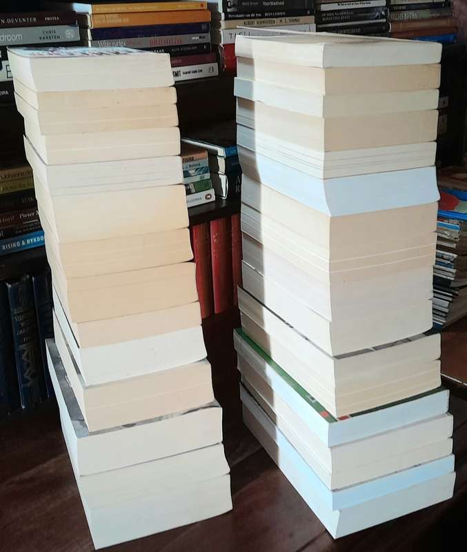 Warfare books - set of 31