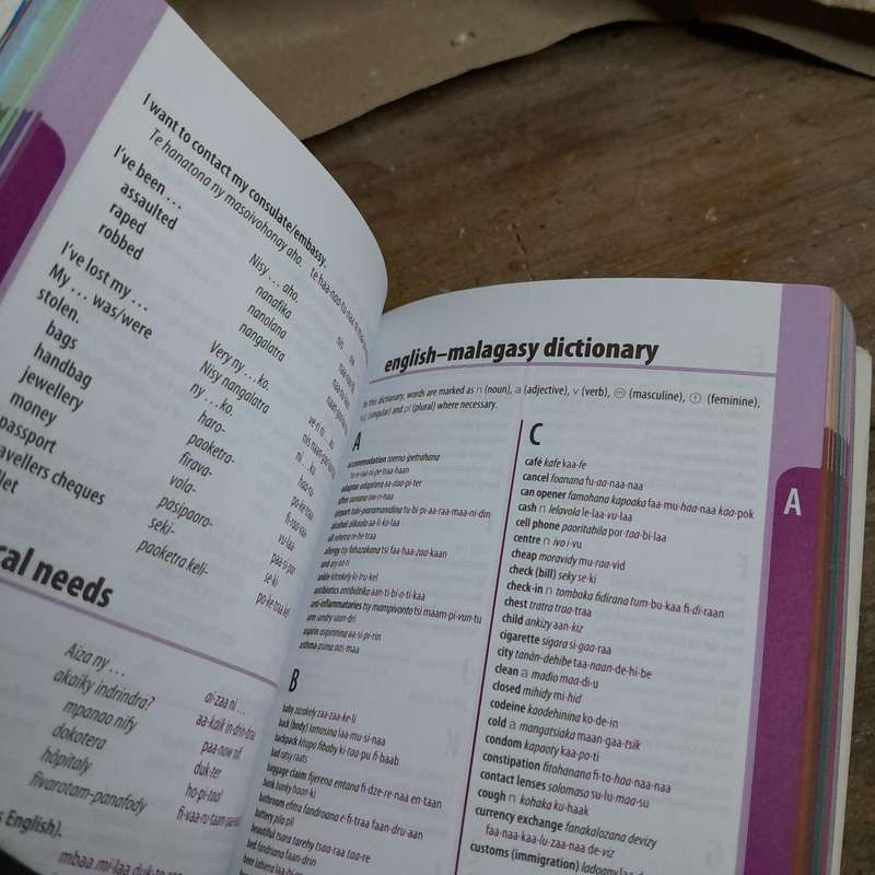 Portuguese Phrasebook & Africa Phrasebook