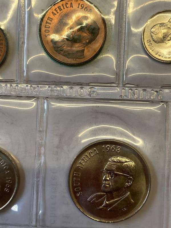 1968 SA Mint Pack  - MISSING R1