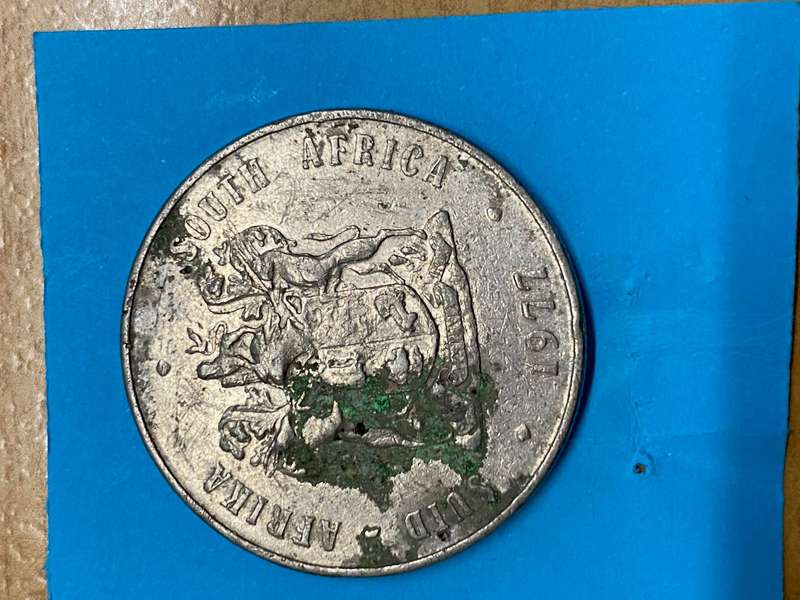 1977 South Africa R 1 - STAINED - BID PER COIN