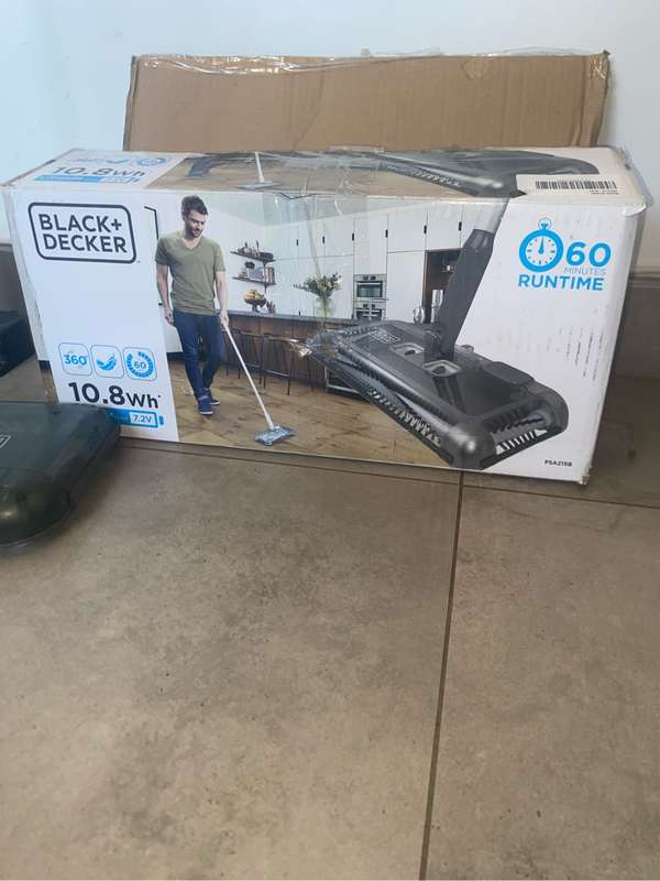 BLACK+DECKER - 10.8WH LITHIUM-ION FLOOR SWEEPER - GREY