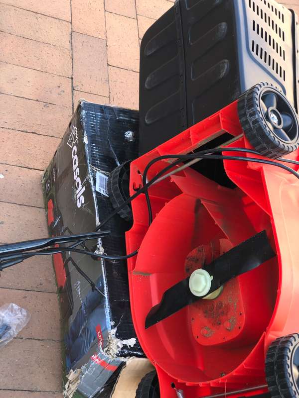 Casals Lawnmower Electric Plastic Red 300Mm 1000W (Pls Read)