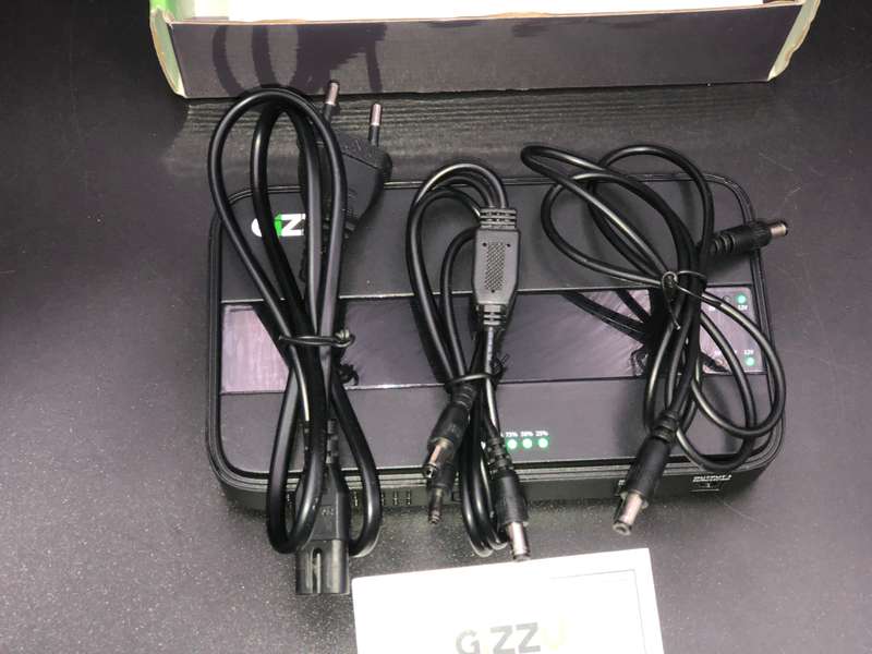 Gizzu GUDP36W Black 8800mAh Mini Dual DC UPS