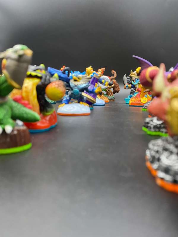 Mixed ActiviSion Skylander Action Figures