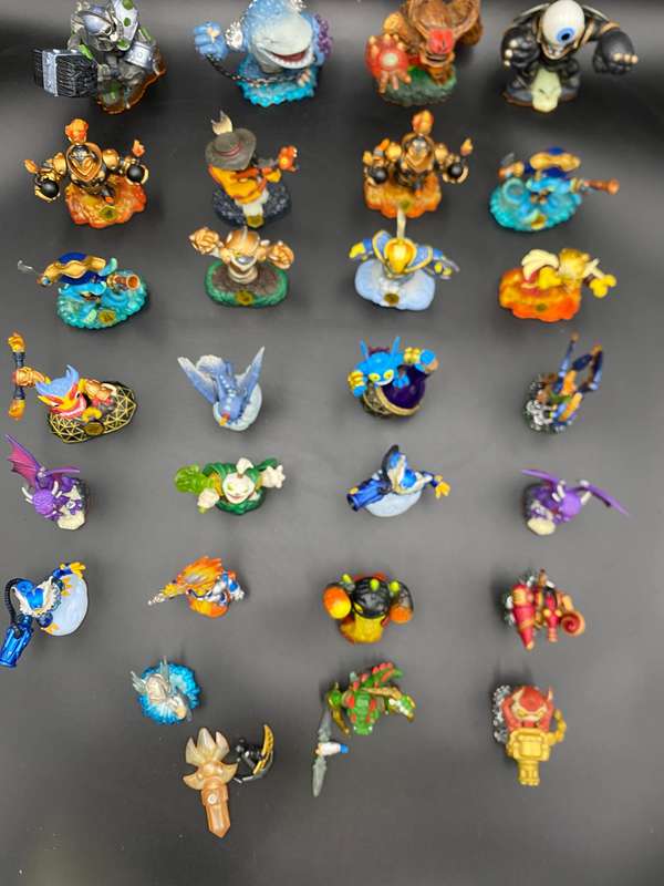 Mixed ActiviSion Skylander Action Figures