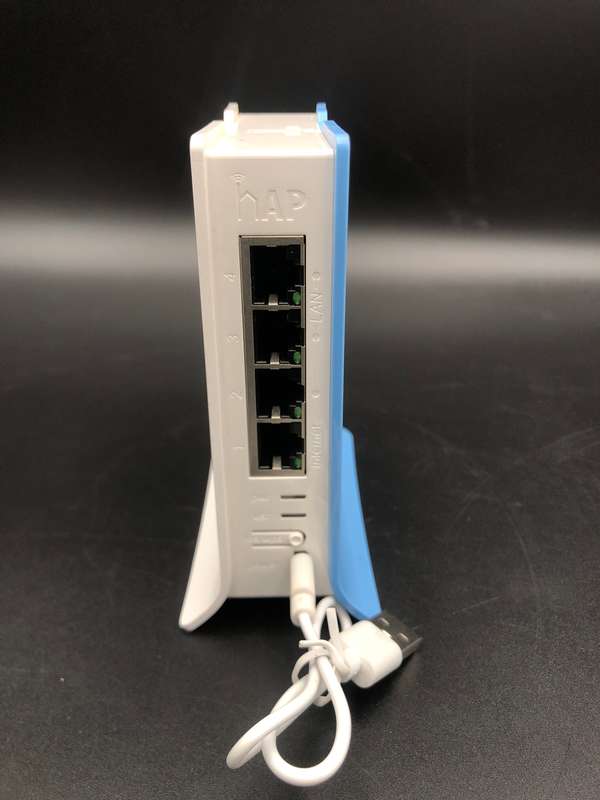MikroTik hAP lite SOHO 2GHz WiFi Router | RB941-2nD