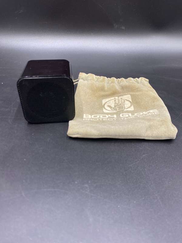 Body Glove (body glove bg-blubox) Mini Cube Speaker