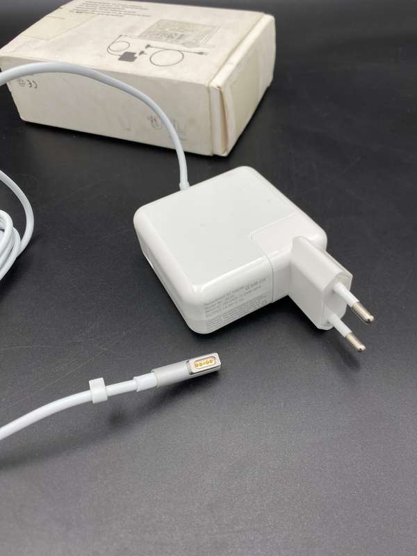 45w magsafe 2 macbook air replacement charger white