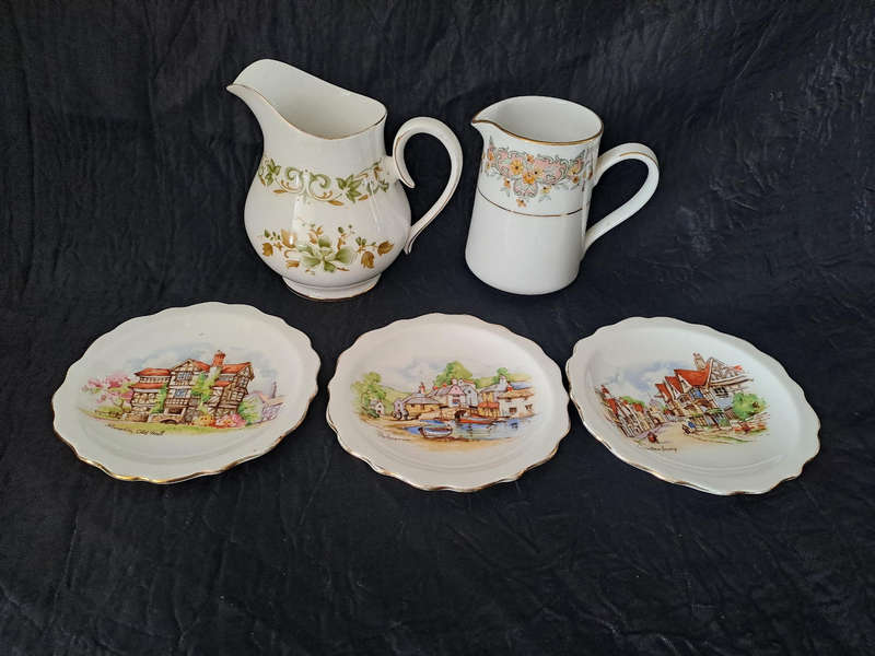 Royal Albert and Noritake milk jugs, 3 Roslyn China Great Brittain nut dishes