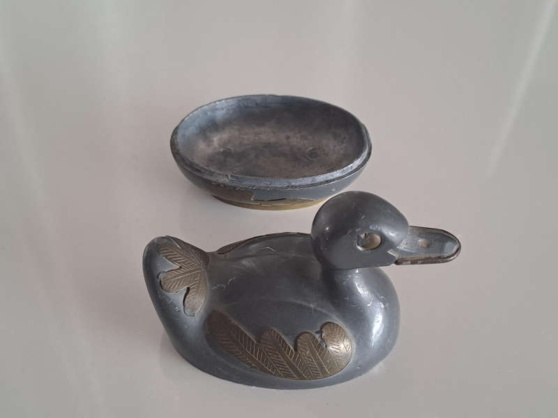 Vintage small pewter and brass duck trinket box with lid, 9x7cm