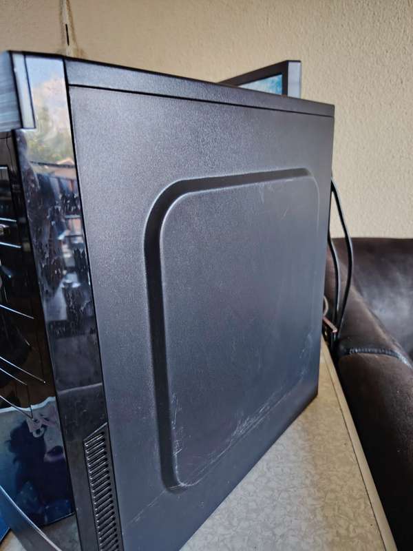 i5 8th Gen, 500Gb ssd drive, 8Gb Ram. Home or Business Pc, Windows 10 Pro Installed and Activated.