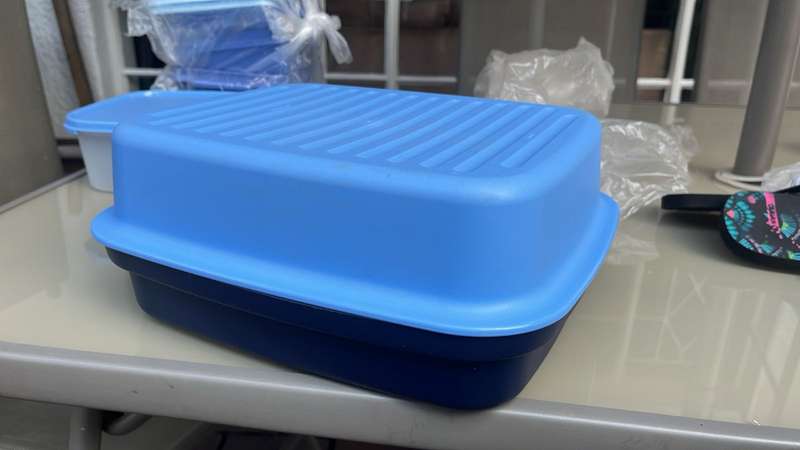 Tupperware Bakers Delight