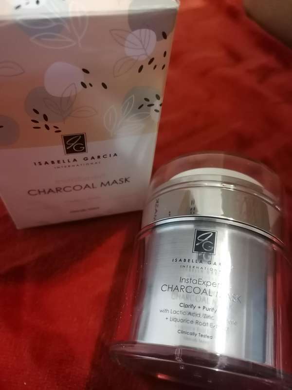 Isabella Garcia InstaExpert Charcoal Mask