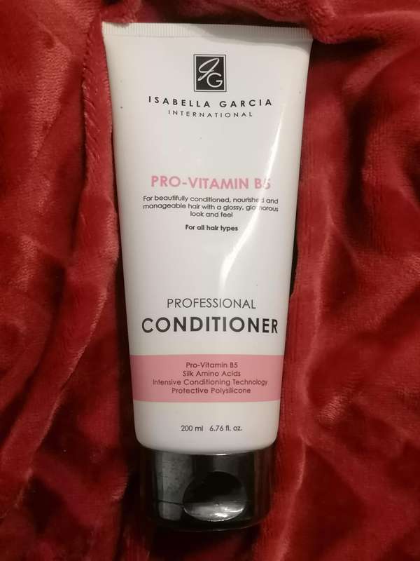 Isabella Garcia Pro-Vitamin B5  Hair Conditioner