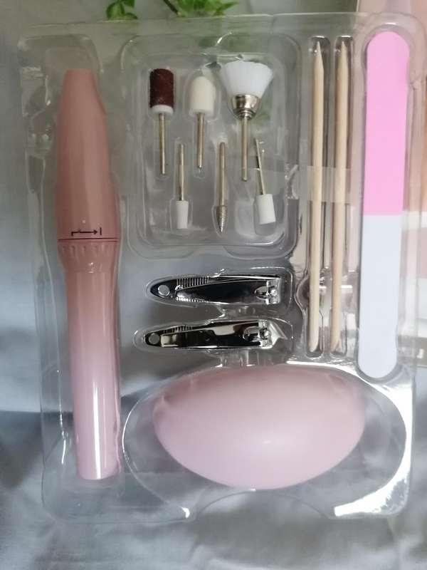 Nail Manicure and Pedicure Set