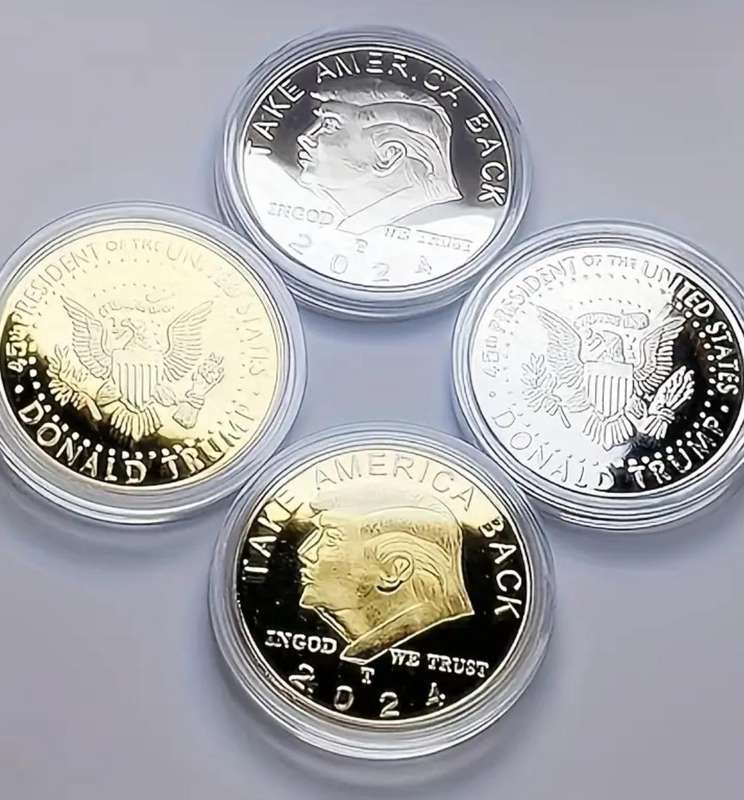4pcs Protective Capsules Including Gift President Donald Trump Coin Silvery Eagle Coins