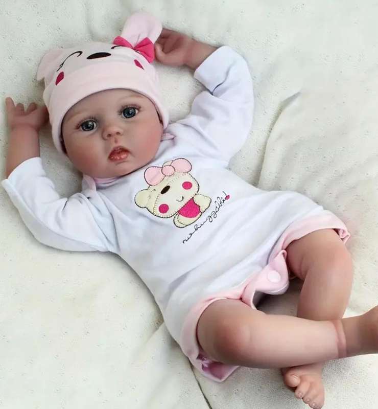 55cm 22-inch Lifelike Reborn Doll