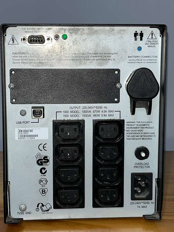 APC Smart UPS 1000VA