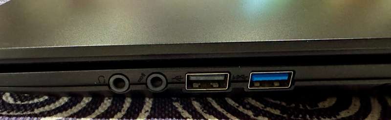 GIGABYTE SABRE 17 i7 7th Gen, 12GB RAM, 4GB Nvidia, 1 x M.2 256GB SSD, 1 x 2.5" 1TB HDD