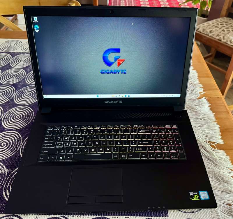 GIGABYTE SABRE 17 i7 7th Gen, 12GB RAM, 4GB Nvidia, 1 x M.2 256GB SSD, 1 x 2.5" 1TB HDD