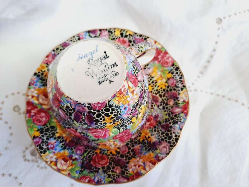 Royal Winton chintz - Grimwades - Hazel - duo