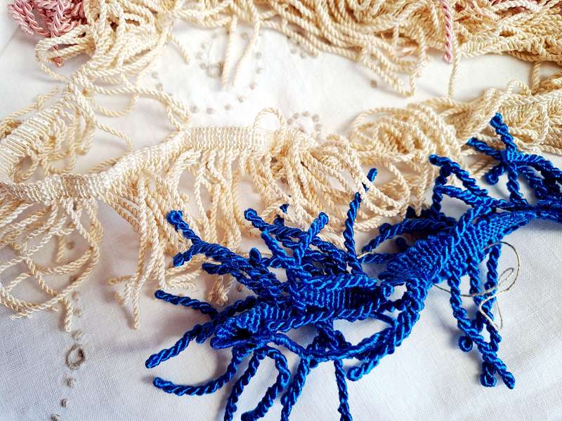 Vintage fringe 5 cm wide -  150cm in total