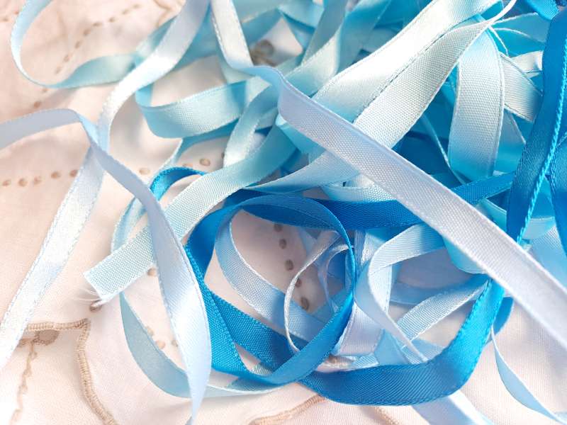 Bunch of blue mixed satin ribbons - 1-2cm wide, 10 metres in total