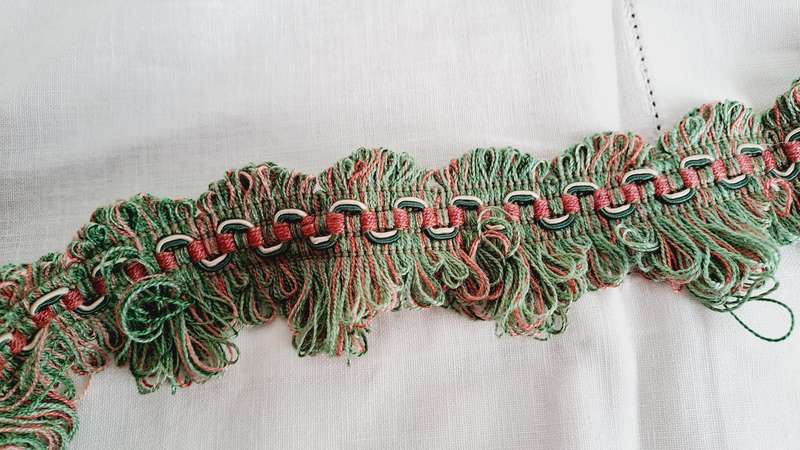 Fringe / trim remnant- green (150 long)