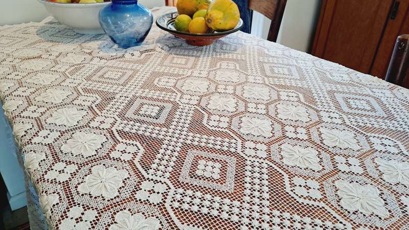 Magnificent, large, hand knotted lace tablecloth 235 x 144cm