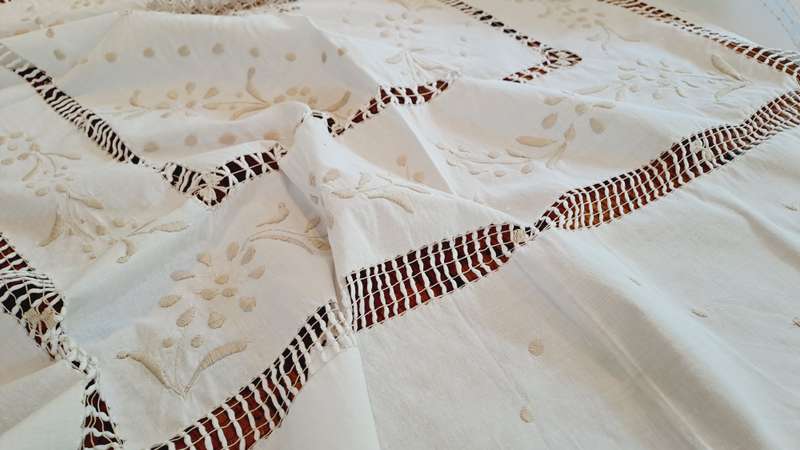 White embroidered tablecloth with drawn thread detail 164 x 116- cotton/linen