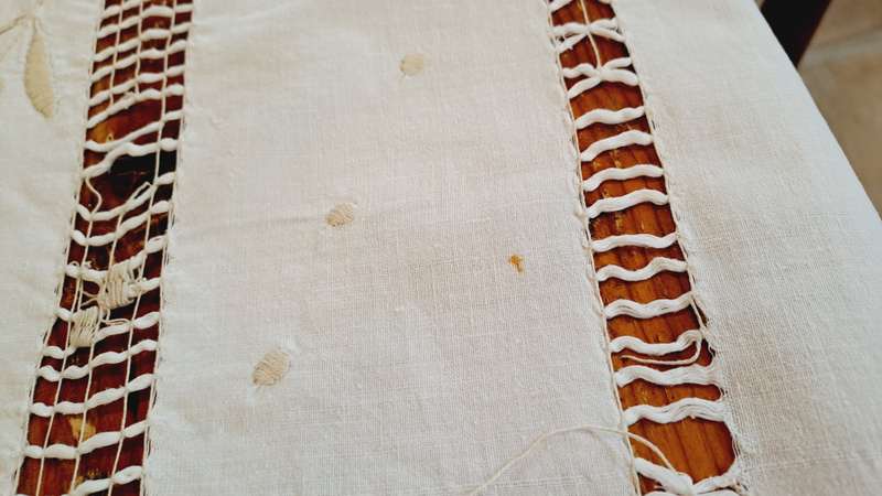 White embroidered tablecloth with drawn thread detail 164 x 116- cotton/linen