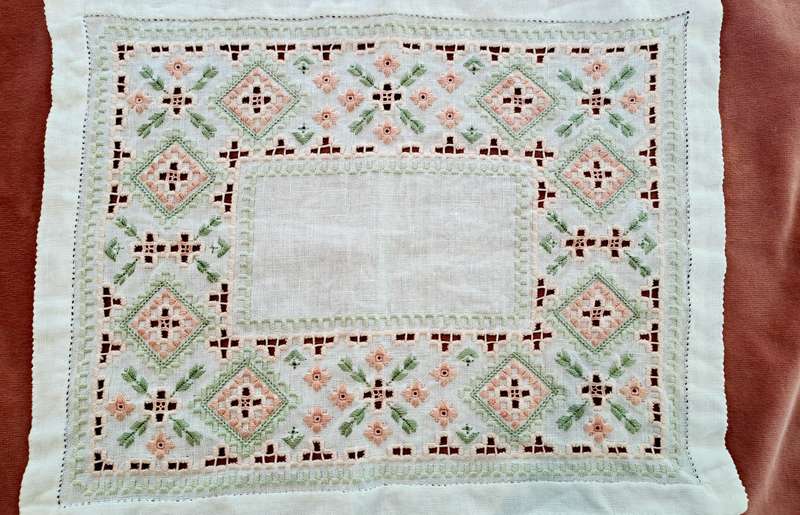 Linen embroidered tray cloth  - 28 x 34 cm