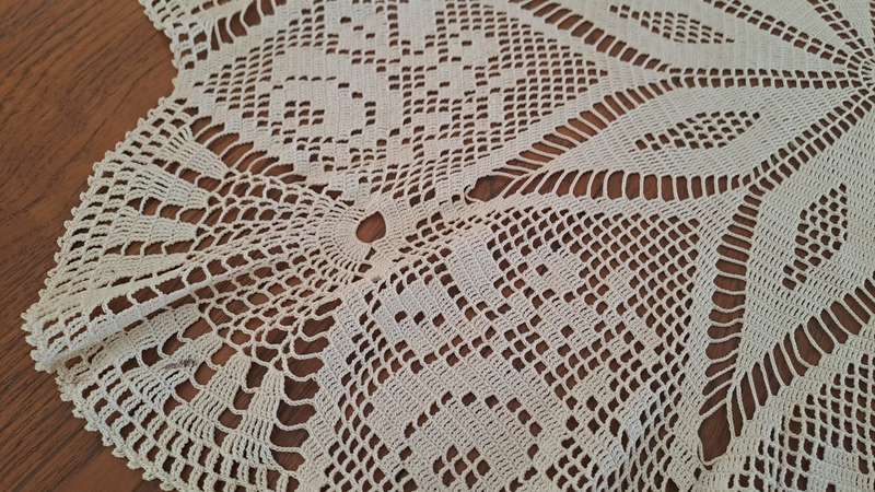 Large crochet doily/ doilie/ small tablecloth - beige/sand- 80 cm - VGC