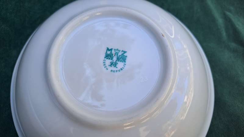 Vintage child's mug and bowls