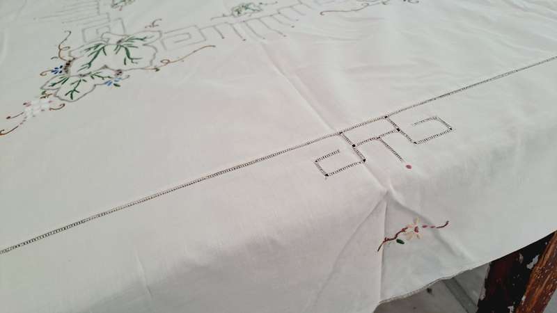 Cream cotton tablecloth with colourful embroidery - 120 x 120 cm